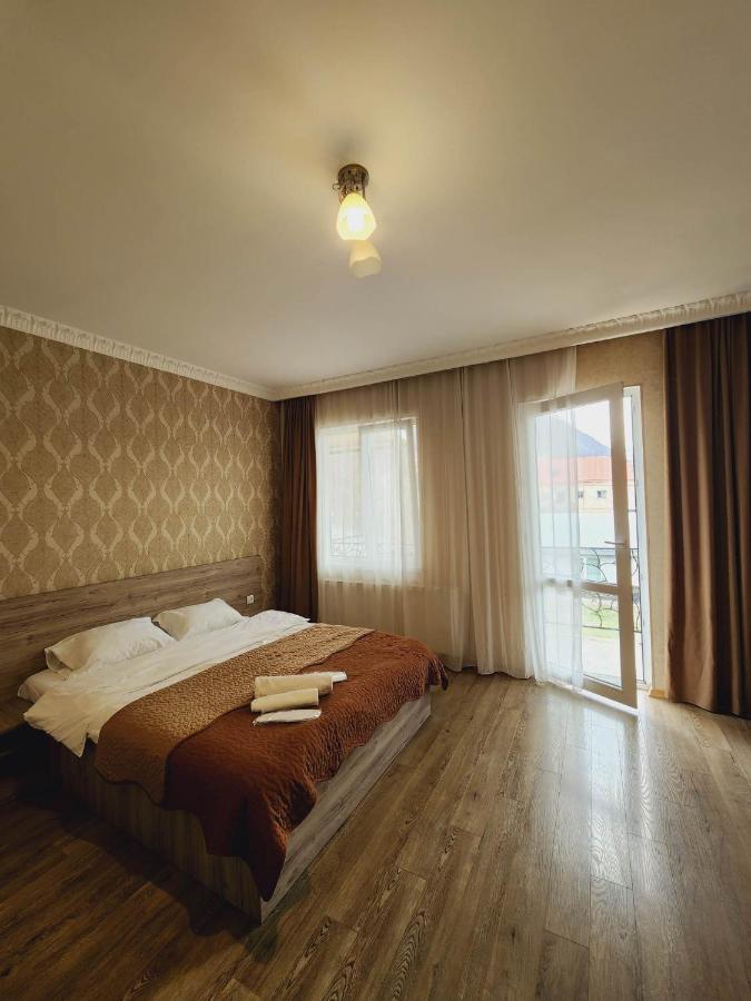 Hotel Moon Night Kazbegi Exterior foto